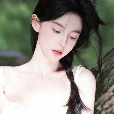 关于莉莉周的一切